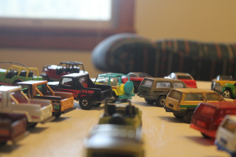 Illustration for article titled Enormous Die-cast Collection - Box 2 - Jeep Land